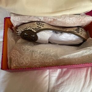Tory Burch Women’s size 7.5